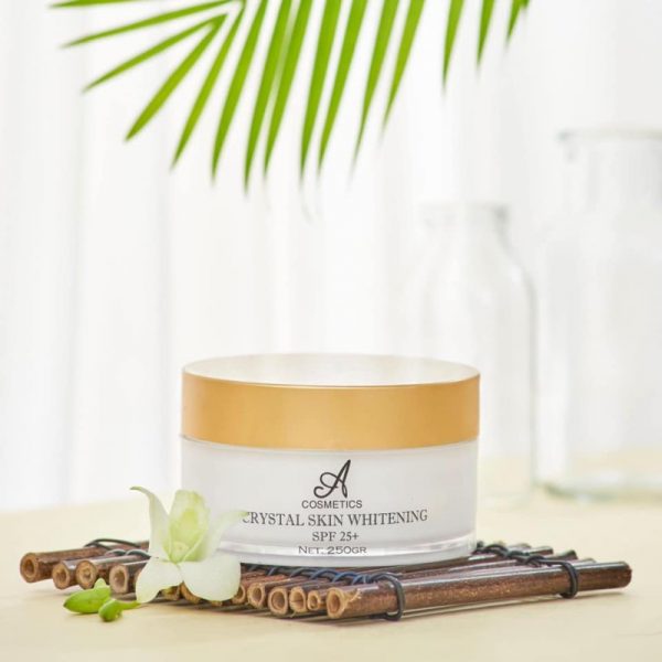 Ủ trắng tinh thể nước SPF 25+
